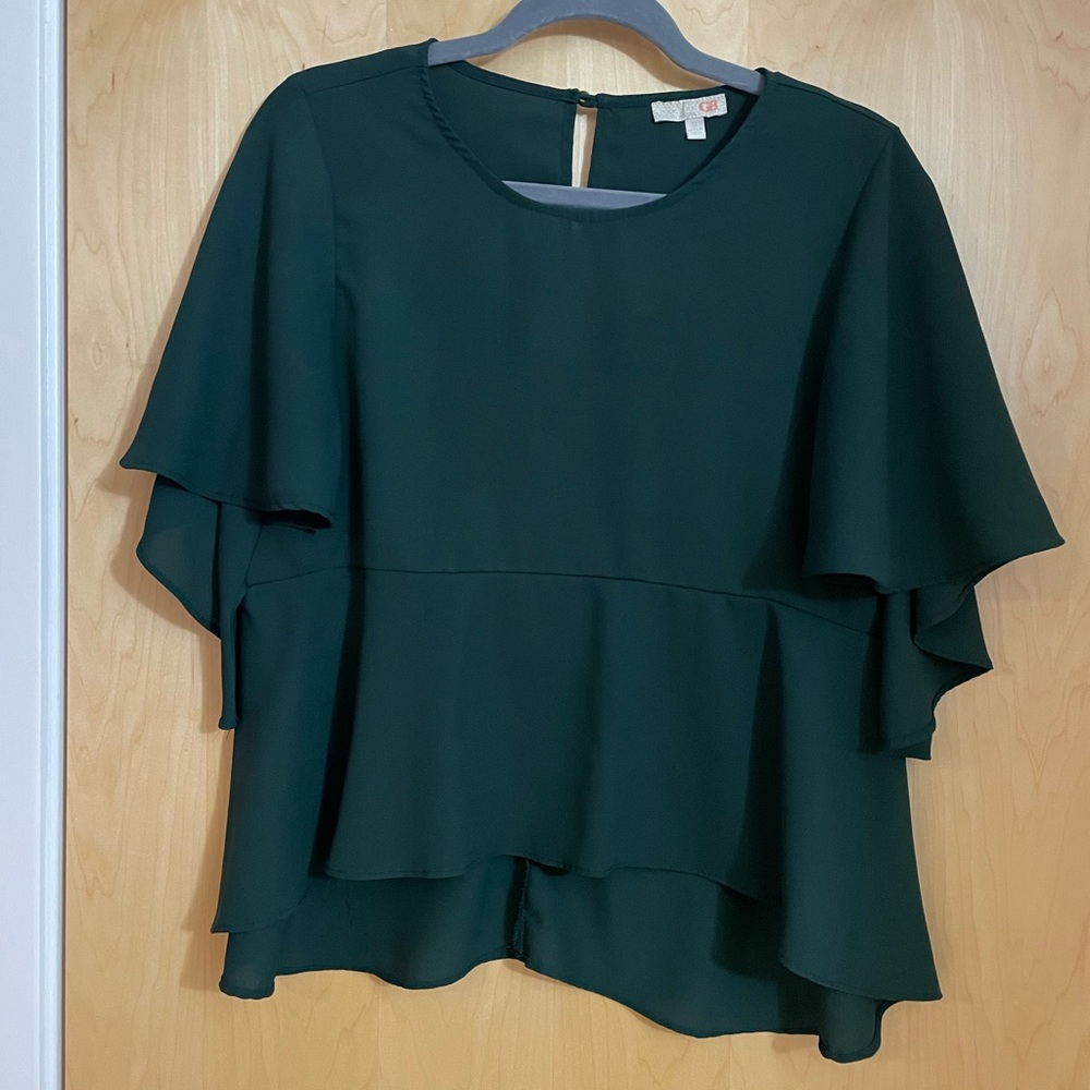 Holiday green flowy blouse